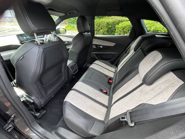 2021 Peugeot 3008 1.6 13.2kWh GT e-EAT 4WD Euro 6 (s/s) 5dr