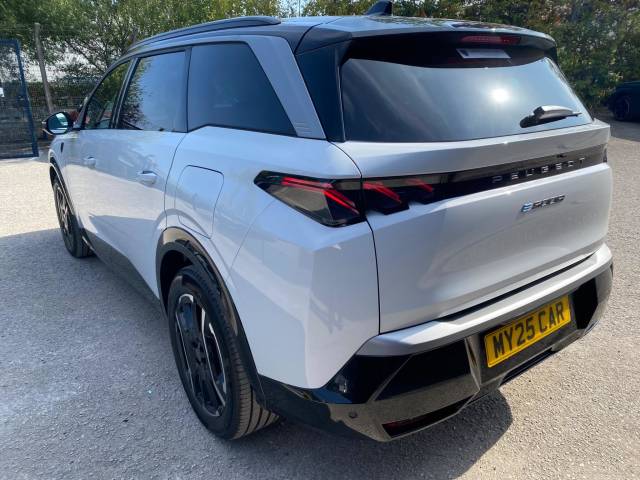 Peugeot E-5008 73kWh GT Auto 5dr