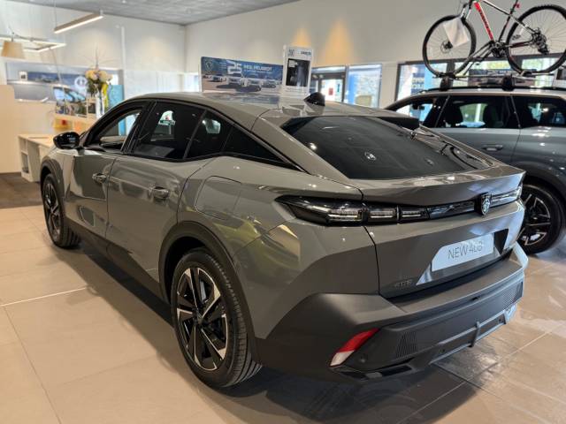 Peugeot 408 1.6 12.4kWh Allure Fastback e-EAT Euro 6 (s/s) 5dr