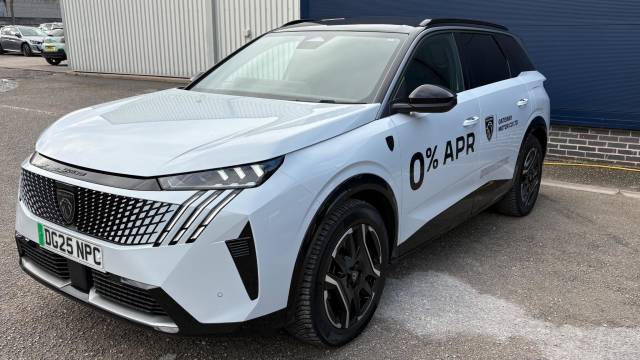 2025 Peugeot E-5008 0.0 157kW GT 73kWh 5dr Auto