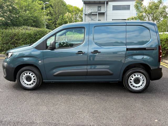 Peugeot Partner 1.5 BlueHDi 1000 Professional Standard Panel Van EAT8 SWB Euro 6 (s/s) 5dr