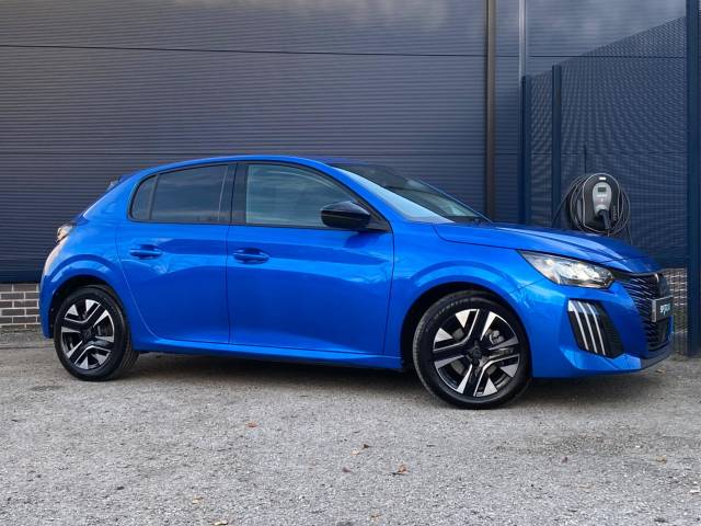 Peugeot 208 1.2 PureTech 100 Allure 5dr Hatchback Petrol BLUE