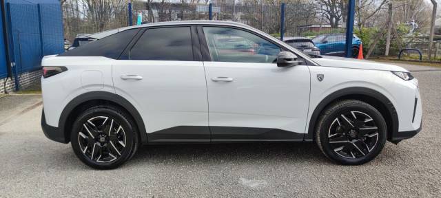 2025 Peugeot 3008 1.2 Hybrid 136 GT 5dr e-DSC6