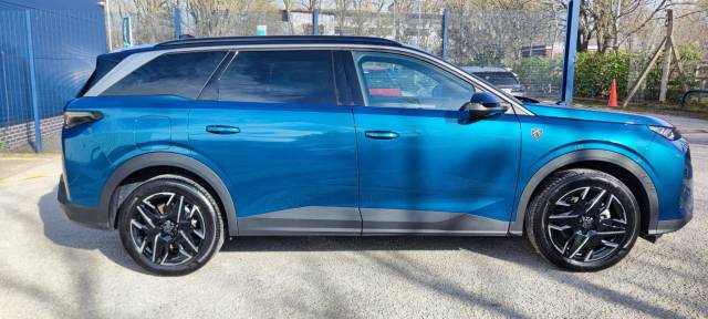 2025 Peugeot 5008 1.2 Hybrid 136 GT 5dr e-DSC6
