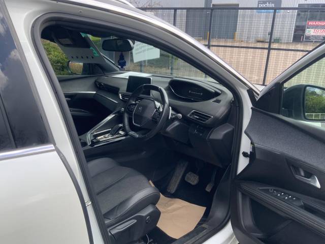Peugeot 5008 1.5 BlueHDi GT Line Premium 5dr EAT8 MPV Diesel WHITE