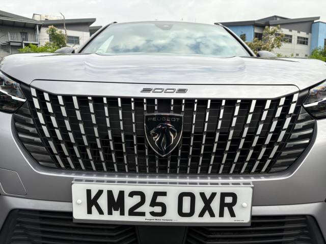 2025 Peugeot 2008 1.2 Hybrid 136 GT 5dr e-DSC6