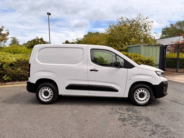 2025 Peugeot Partner 1.5 BlueHDi 100 Professional Plus Van