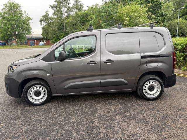 2023 Peugeot Partner 1000 1.5 BlueHDi 100 Professional Premium + Van