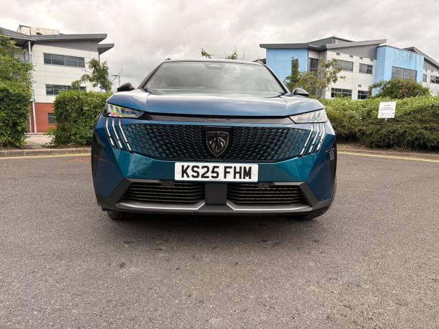 2025 Peugeot 5008 1.2 Hybrid 136 GT 5dr e-DSC6