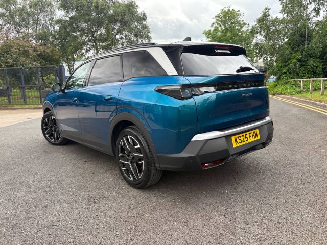 2025 Peugeot 5008 1.2 Hybrid 136 GT 5dr e-DSC6