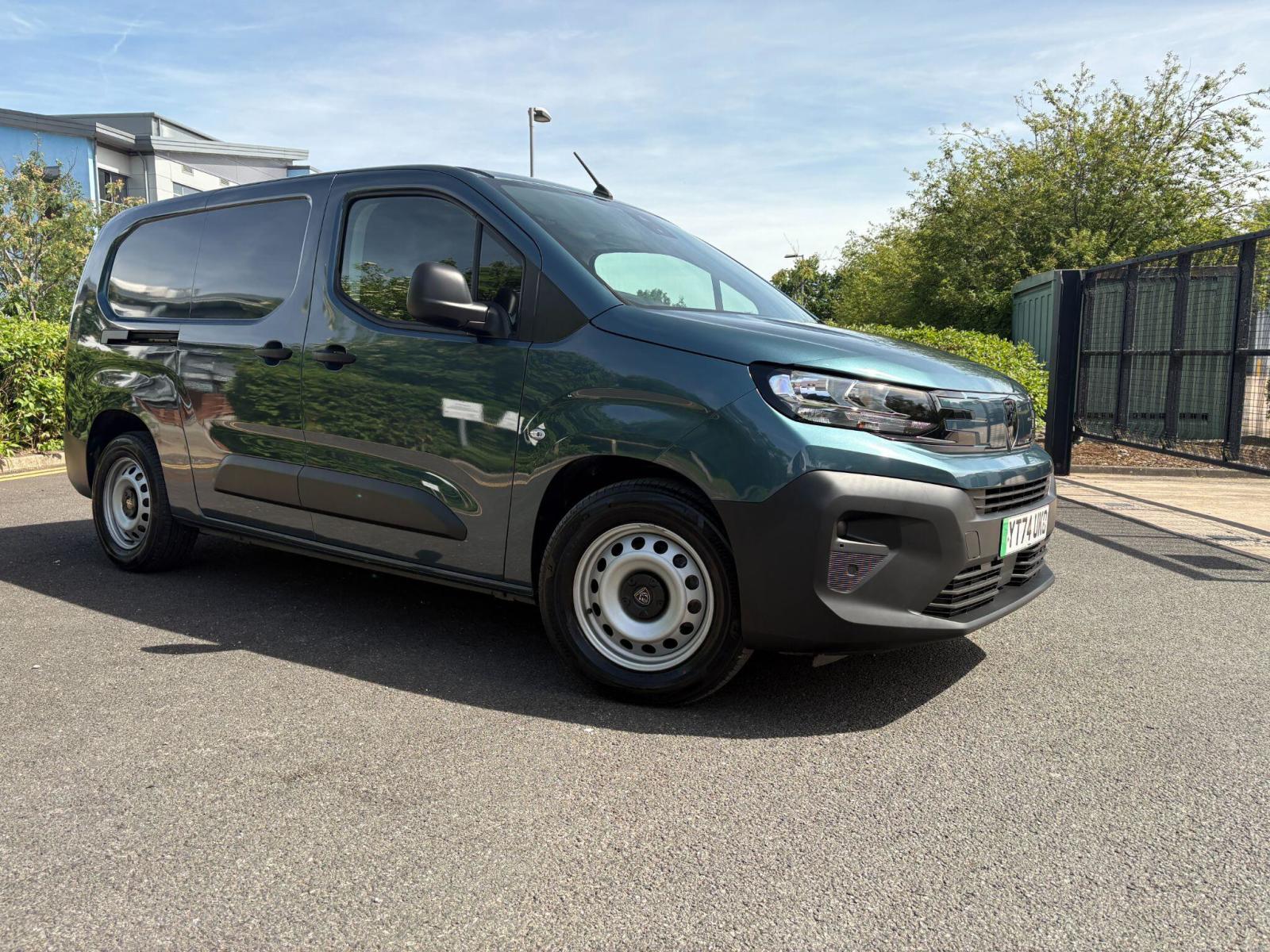 2024 Peugeot e-Partner