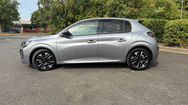 2025 Peugeot 208 1.2 Hybrid 100 Allure 5dr e-DSC6