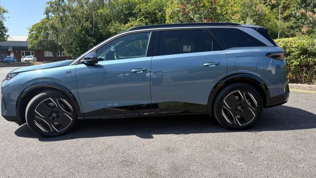 2024 Peugeot E-5008 0.0 157kW GT 73kWh 5dr Auto