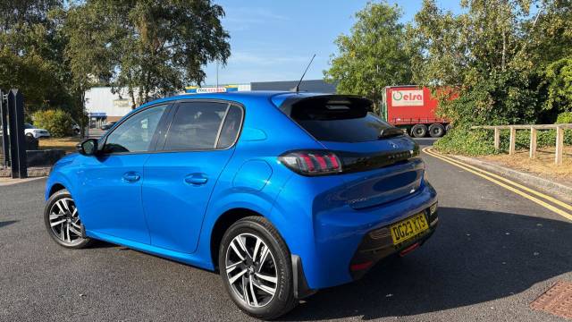 2023 Peugeot 208 1.2 PureTech 100 Allure Premium + 5dr