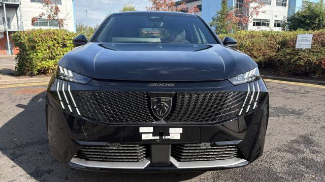 Peugeot E-3008 73kWh GT Auto 5dr (11kW Charger)