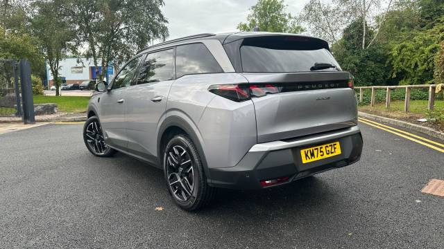 2025 Peugeot 5008 1.2 Hybrid 145 GT 5dr e-DSC6