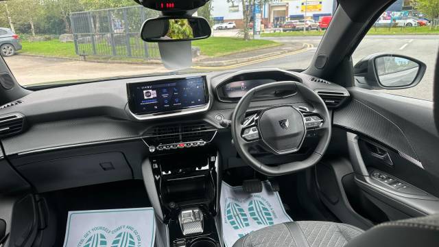 2025 Peugeot 2008 1.2 Hybrid 136 Allure 5dr e-DSC6