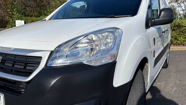 2018 Peugeot e-Partner 636 SE 67 Van Auto