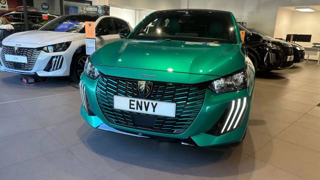 Peugeot 208 1.2 Turbo ENVY Hatchback 5dr Petrol Manual Euro 6 (s/s) (100 ps)